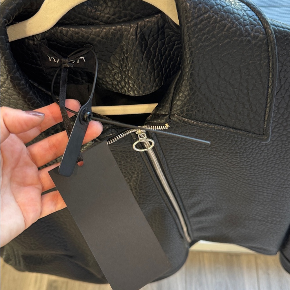 Women’s Jacket-Elegant Black - Picture 12 of 15